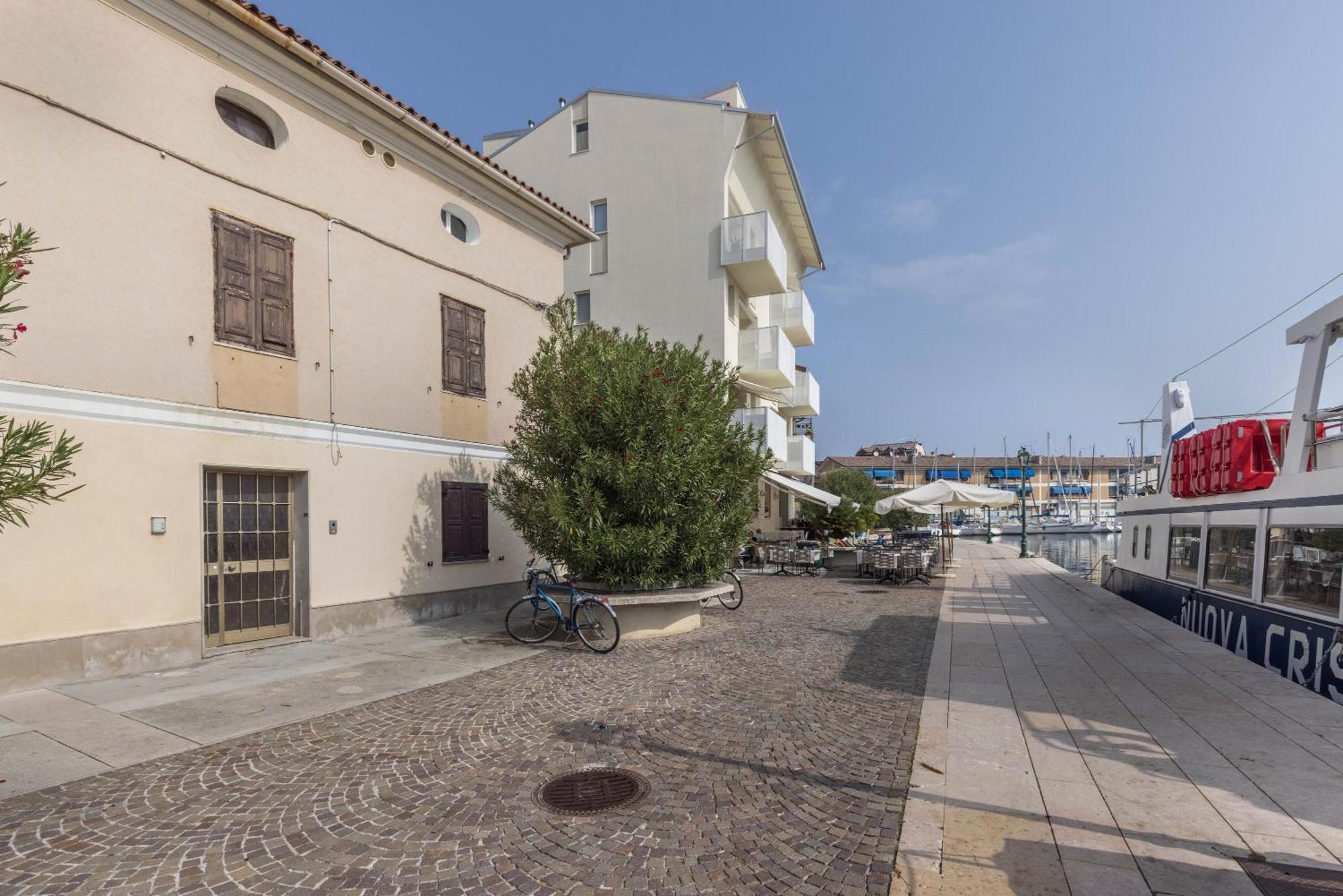 Appartamento Al Porticciolo Grado Eksteriør billede